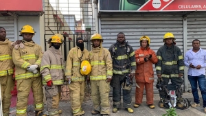 CONALECHE acompañó a los miembros del cuerpo de Bomberos de Hato Mayor a colaborar en las labores de rescate tragedia acontecida en el municipio de San Cristóbal.