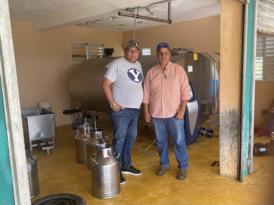 Visita Centro de Acopio de la Asociación de Ganaderos Adolfo