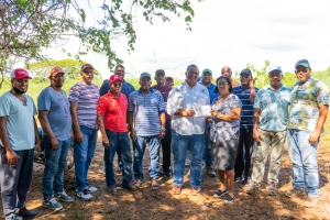 PROMEGAN REALIZA APORTE A PRODUCTORES DE ENRIQUILLO