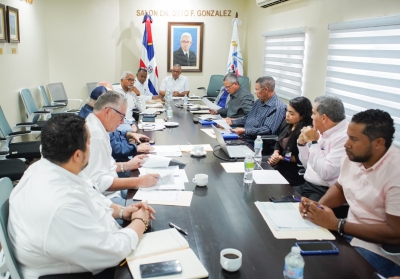 CONALECHE aprueba más de RD$115 millones en préstamos para productores lácteos.