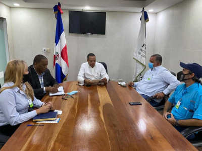 Director ejecutivo del Conaleche, Miguel Laureano, sostuvo un encuentro con Eddy Alcántara, director ejecutivo de Proconsumidor